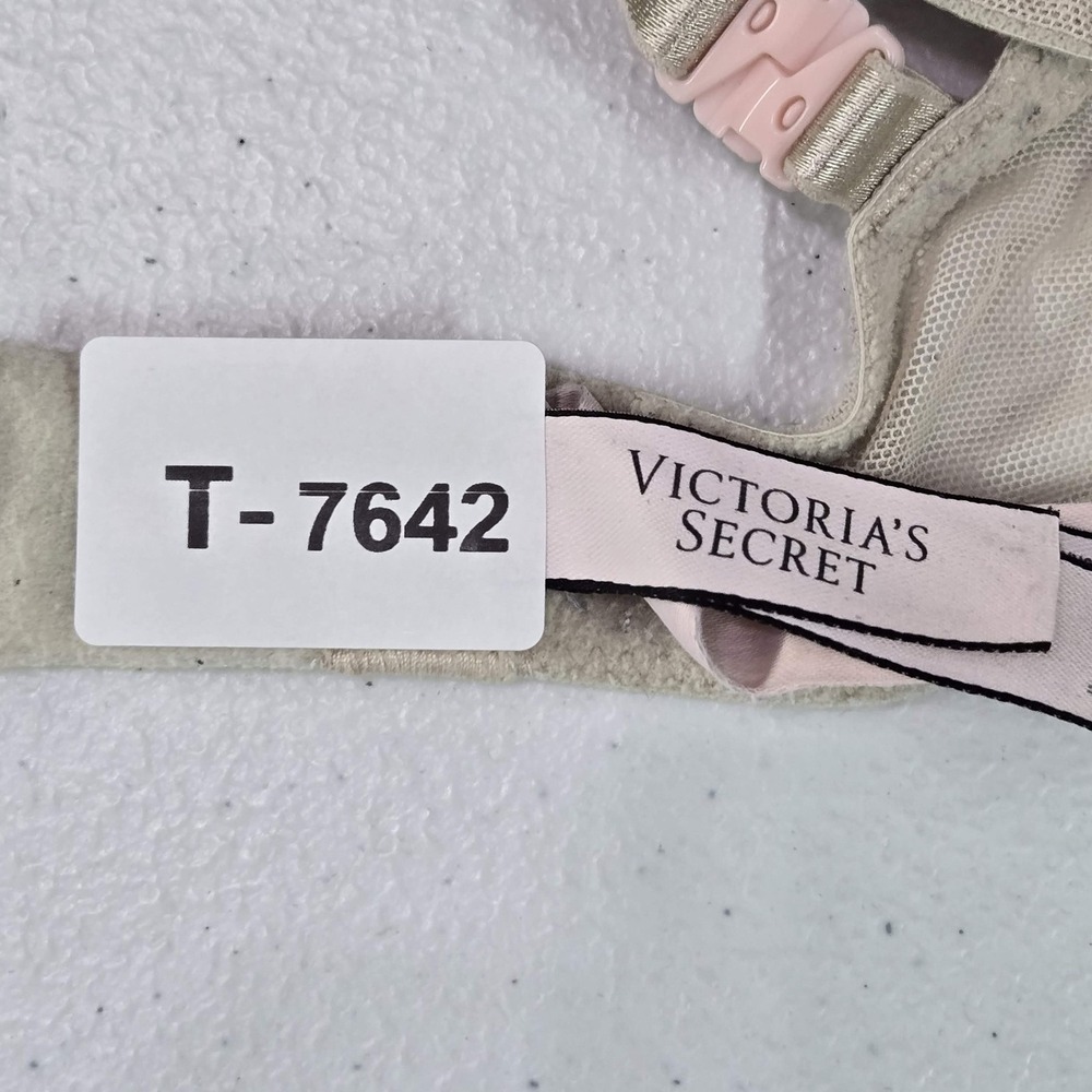 Victoria's Secret Women Bra 34D Beige Lined Demi Floral Underwired Lace‎ - Picture 2 of 11